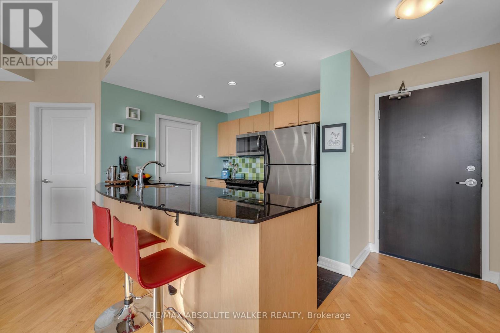 #903 1227 WELLINGTON STREET W - 20