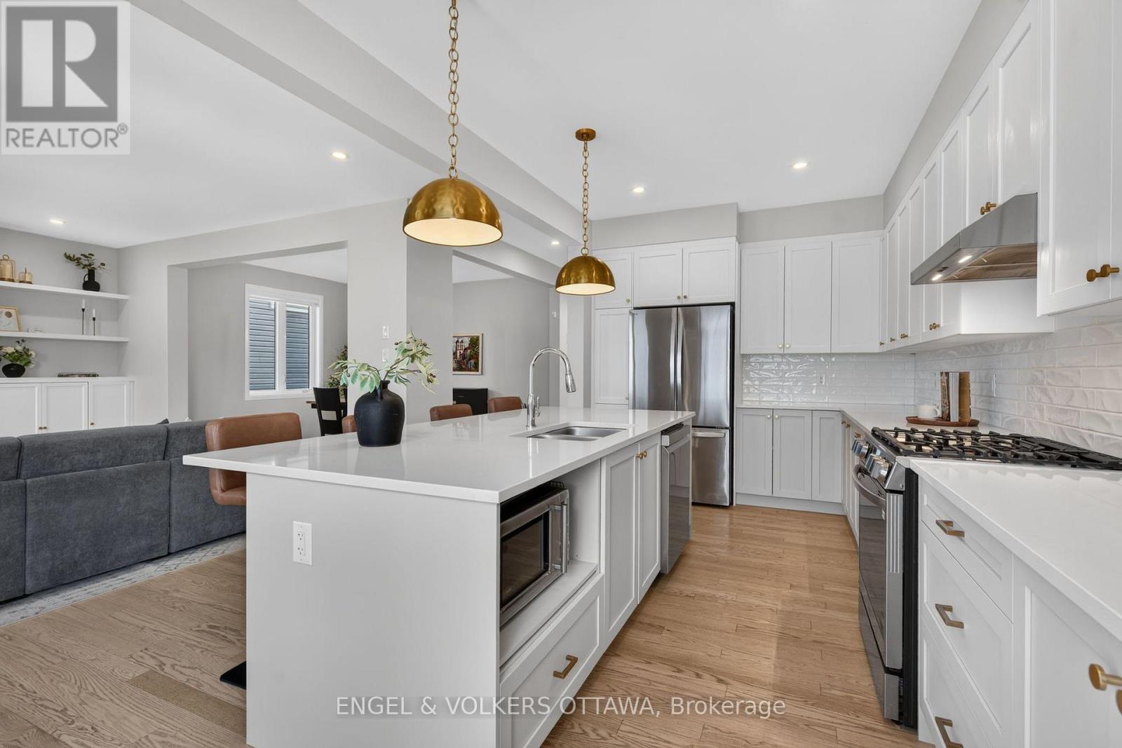 5 Bed, 4 Bath House for Sale in Ottawa – 201 ELSIE MACGILL WALK, Ottawa – MLS# X13633422 - Image 15