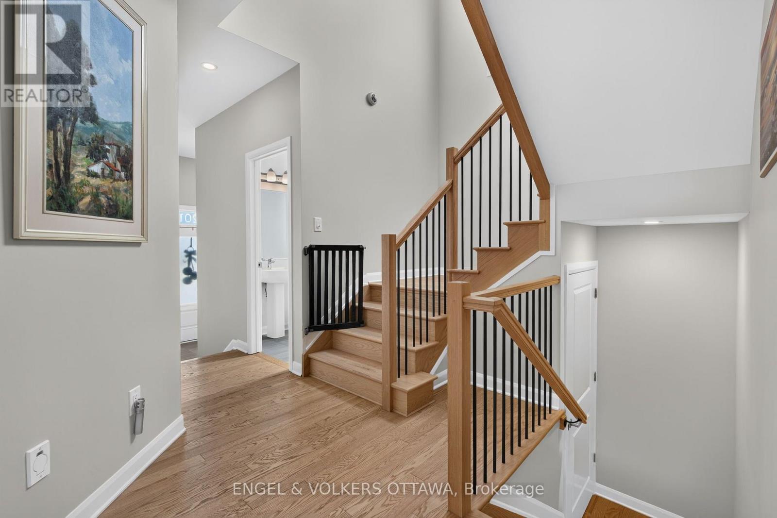 5 Bed, 4 Bath House for Sale in Ottawa – 201 ELSIE MACGILL WALK, Ottawa – MLS# X13633422 - Image 25