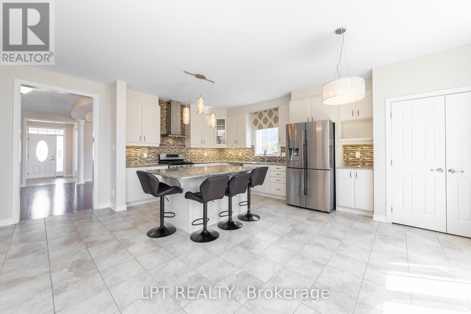5 Bed, 5 Bath House for Sale in Ottawa – 67 BRISTLING CRESCENT, Ottawa – MLS# X13633424 - Image 14