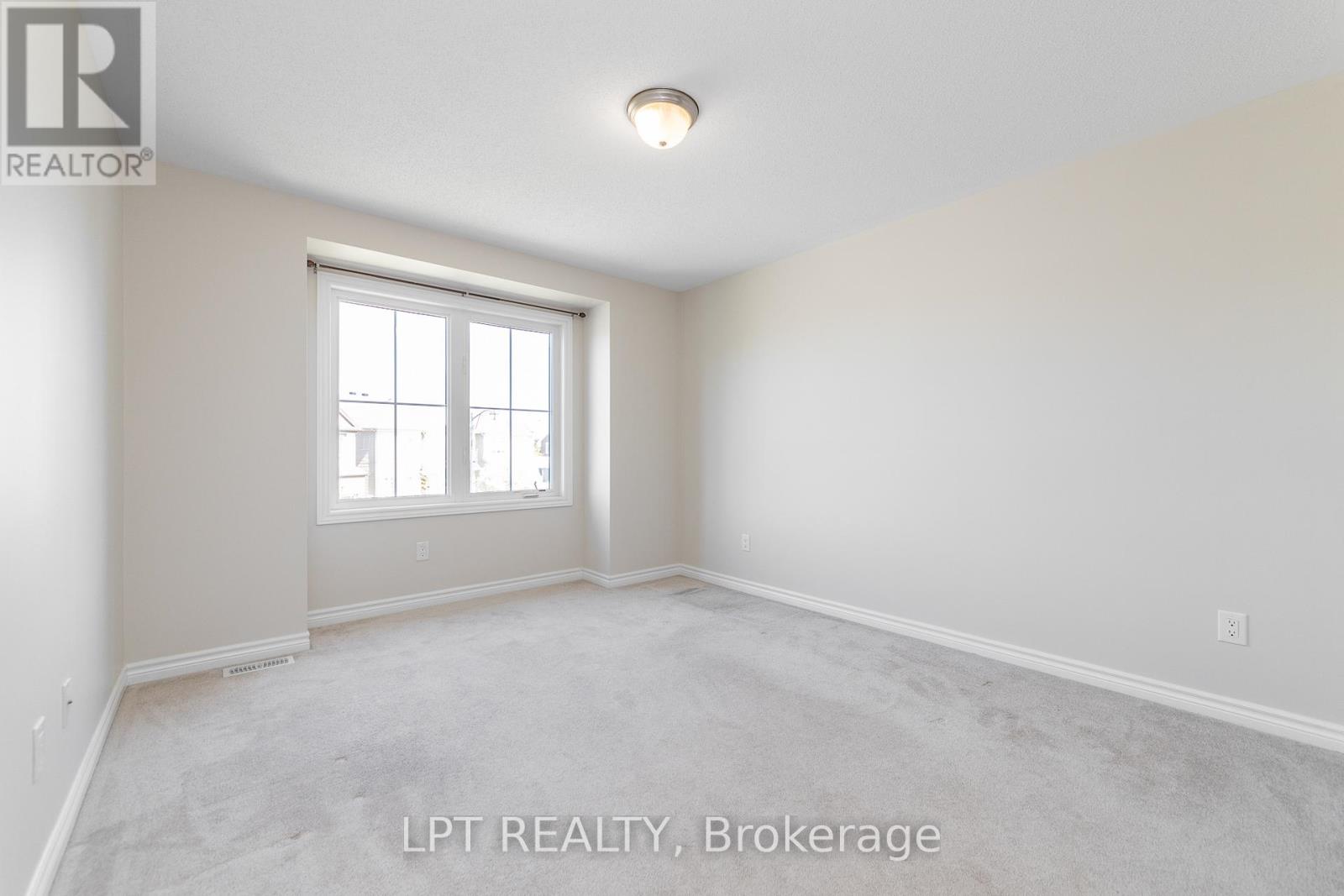 67 BRISTLING CRESCENT - 28