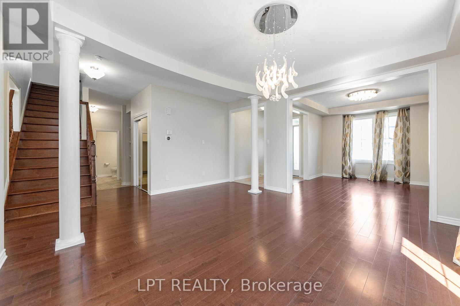 67 BRISTLING CRESCENT - 5