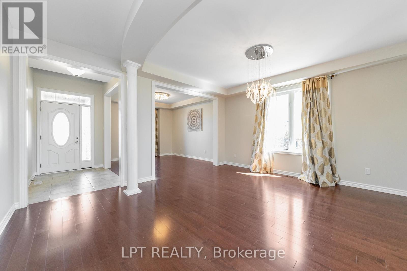 5 Bed, 5 Bath House for Sale in Ottawa – 67 BRISTLING CRESCENT, Ottawa – MLS# X13633424 - Image 6