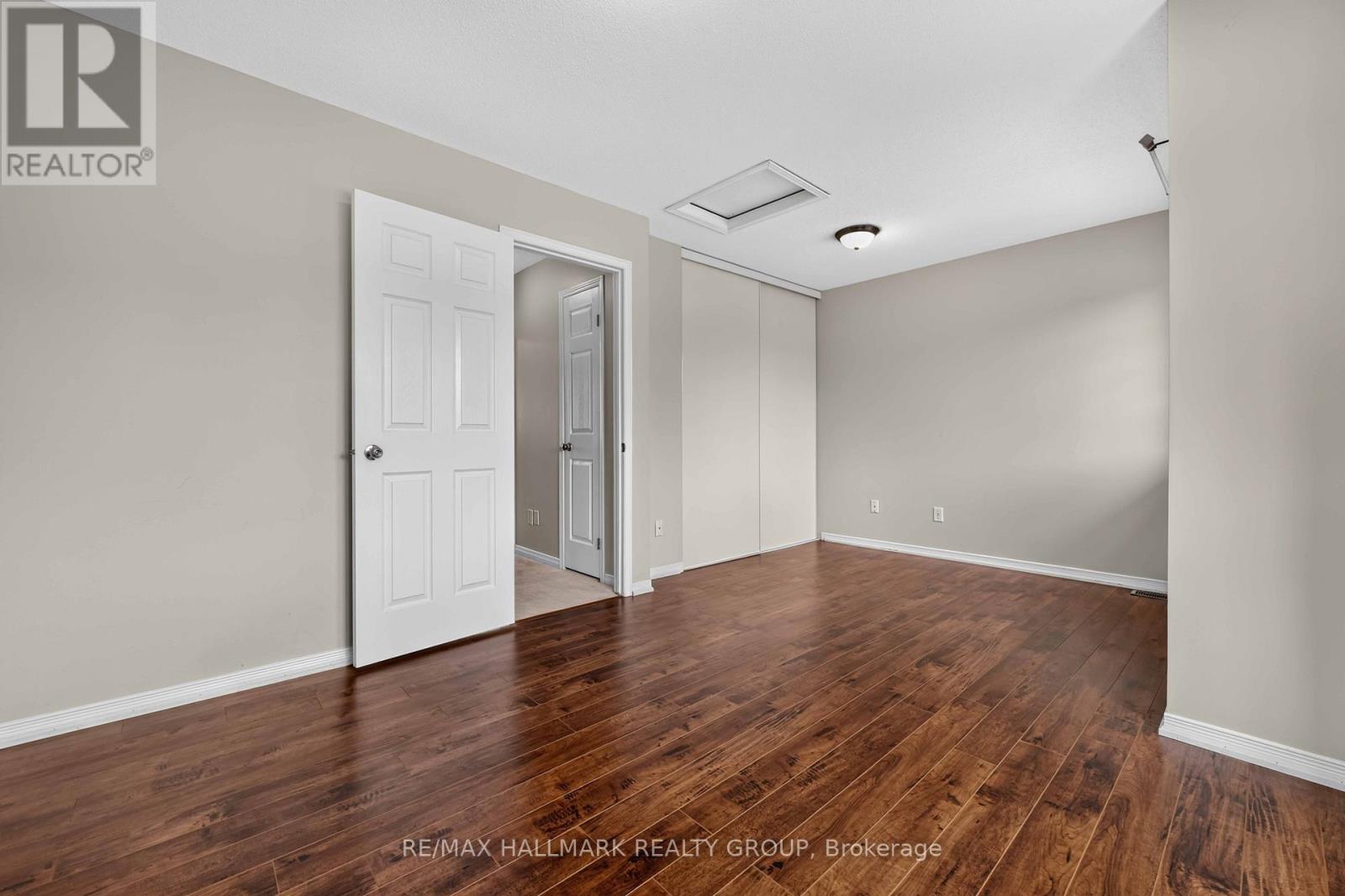 2 Bed, 3 Bath House for Sale in Ottawa – 16 CENTRAL PARK DRIVE, Ottawa – MLS# X13633450 - Image 23