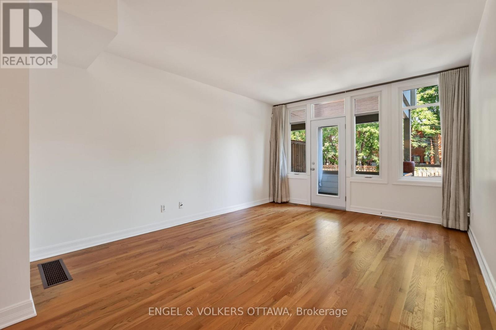 2 Bed, 1 Bath House for Rent in Ottawa – 107 A THIRD AVENUE, Ottawa – MLS# X13633458 - Image 12