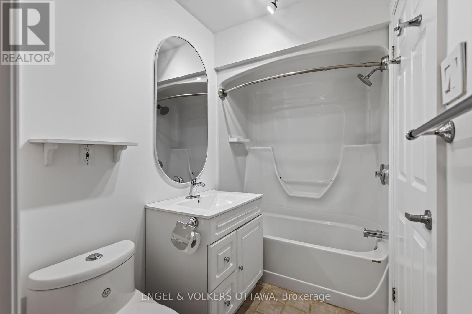 2 Bed, 1 Bath House for Rent in Ottawa – 107 A THIRD AVENUE, Ottawa – MLS# X13633458 - Image 26