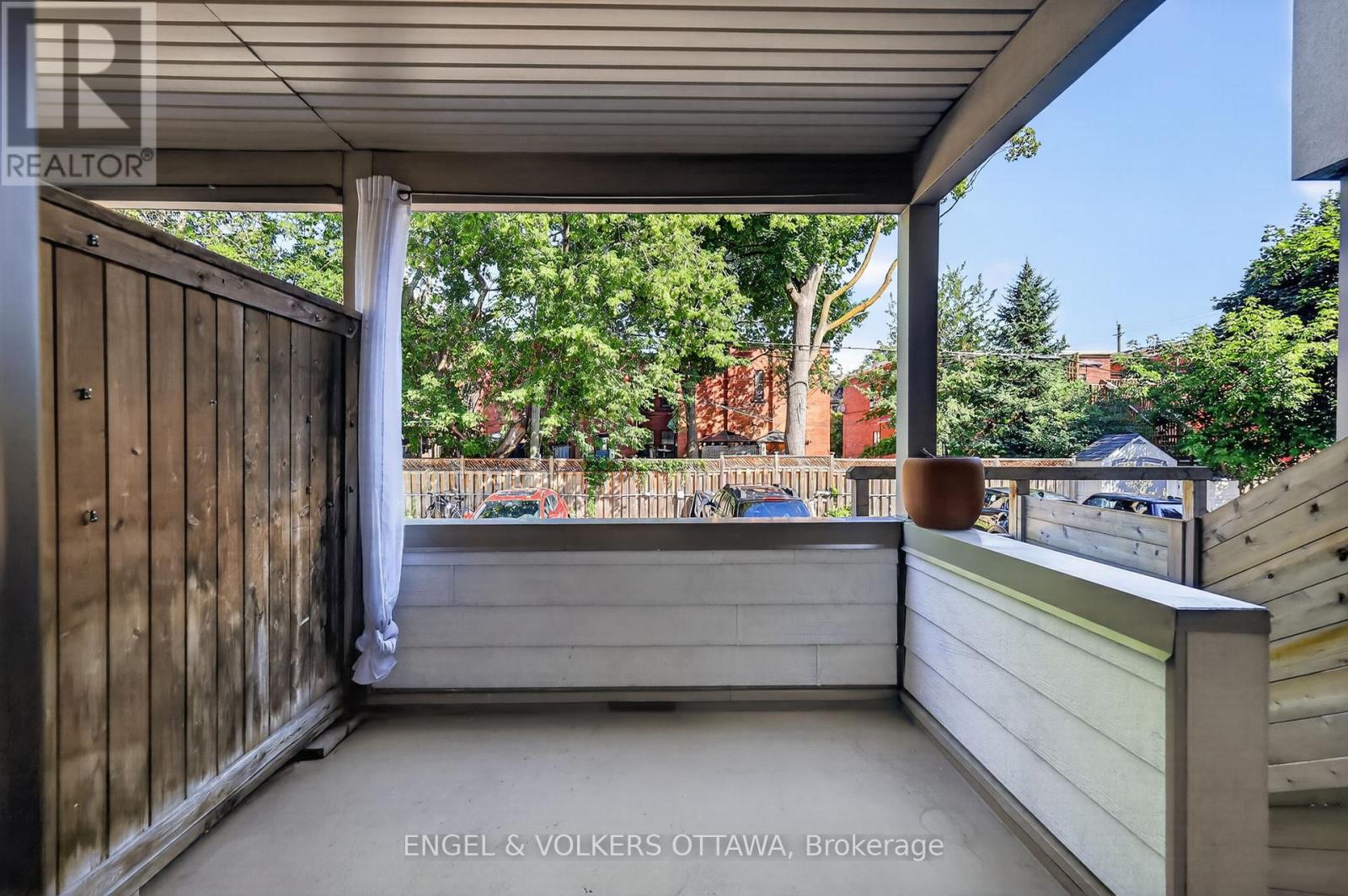 2 Bed, 1 Bath House for Rent in Ottawa – 107 A THIRD AVENUE, Ottawa – MLS# X13633458 - Image 32