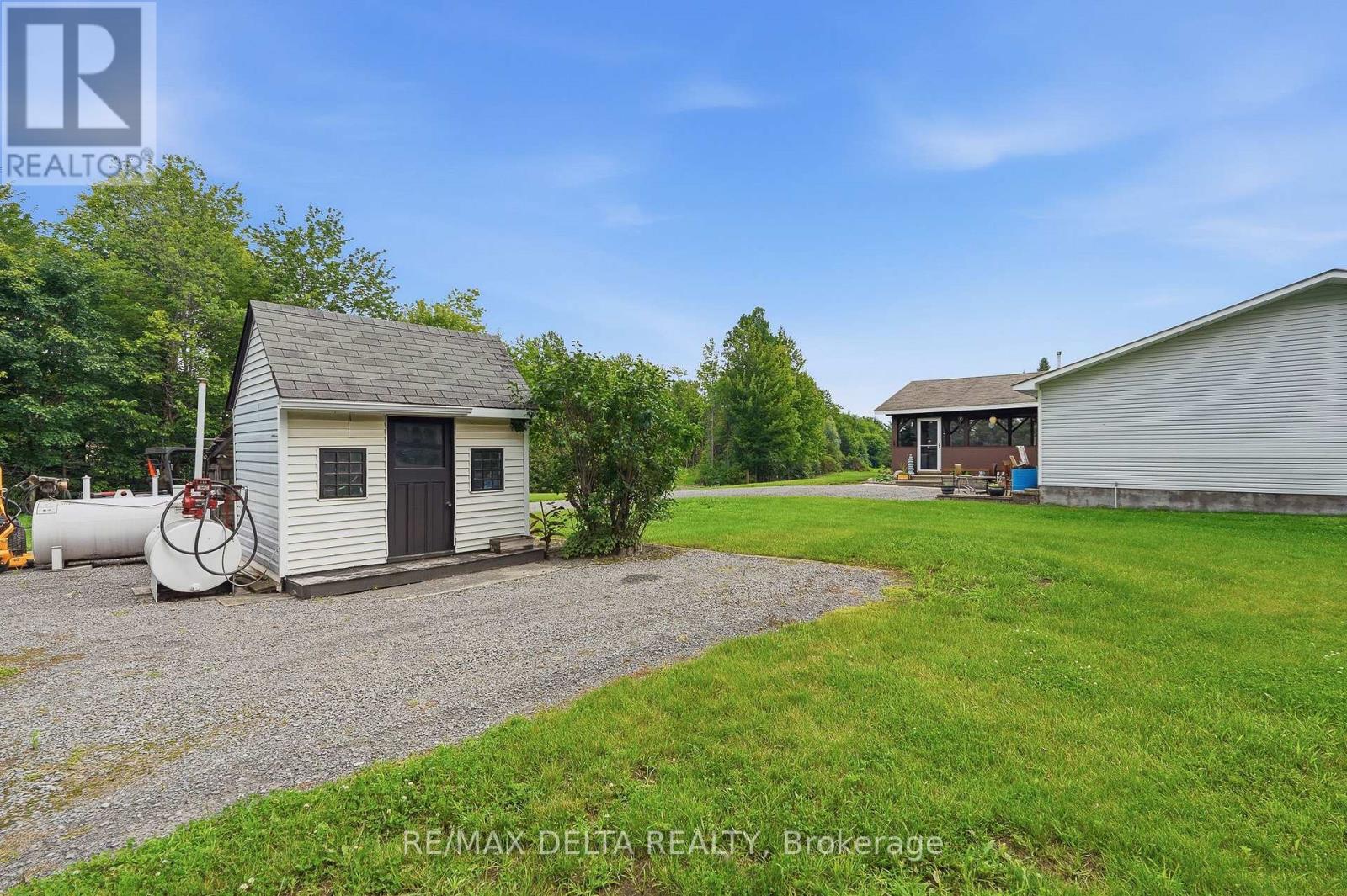 2793 GAGNE ROAD - Image 40