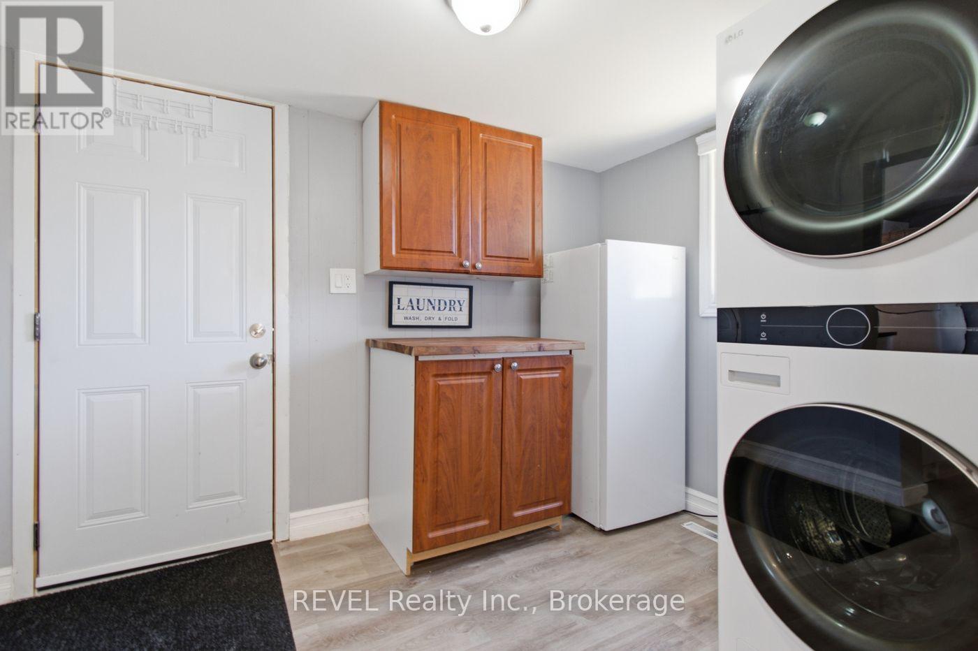 149 KNOLL STREET - Image 18