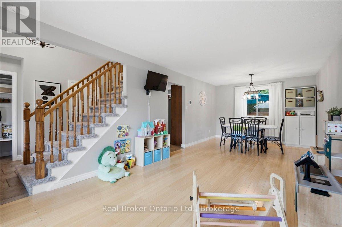 255 WEST ACRES DRIVE - Image 19