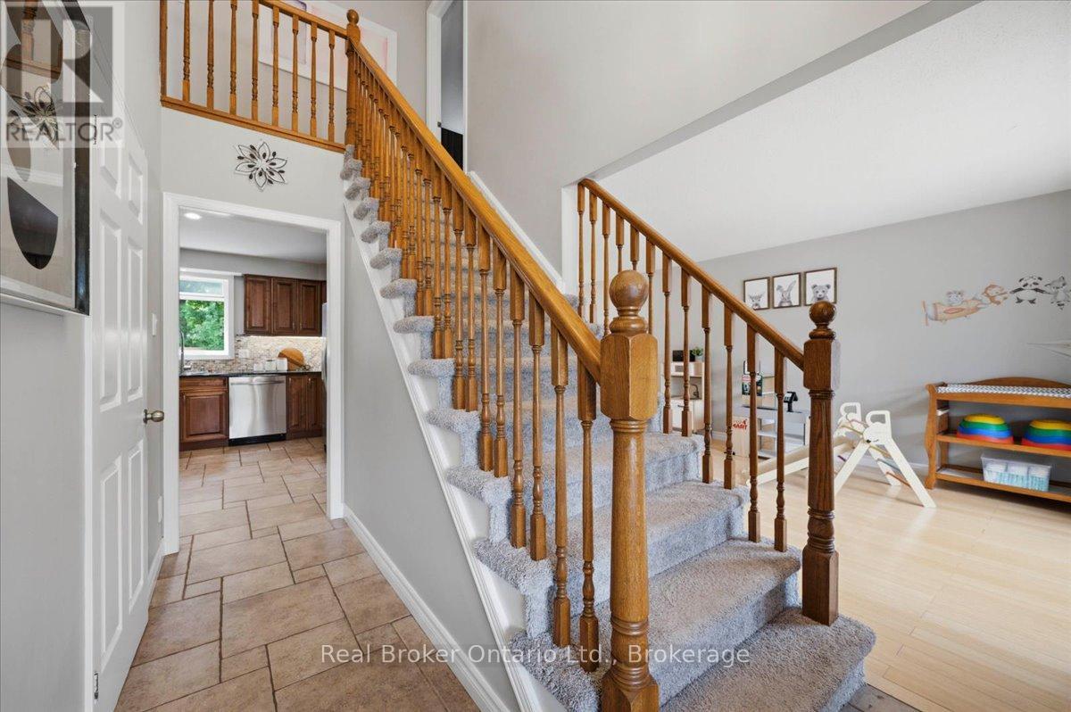 255 WEST ACRES DRIVE - Image 23