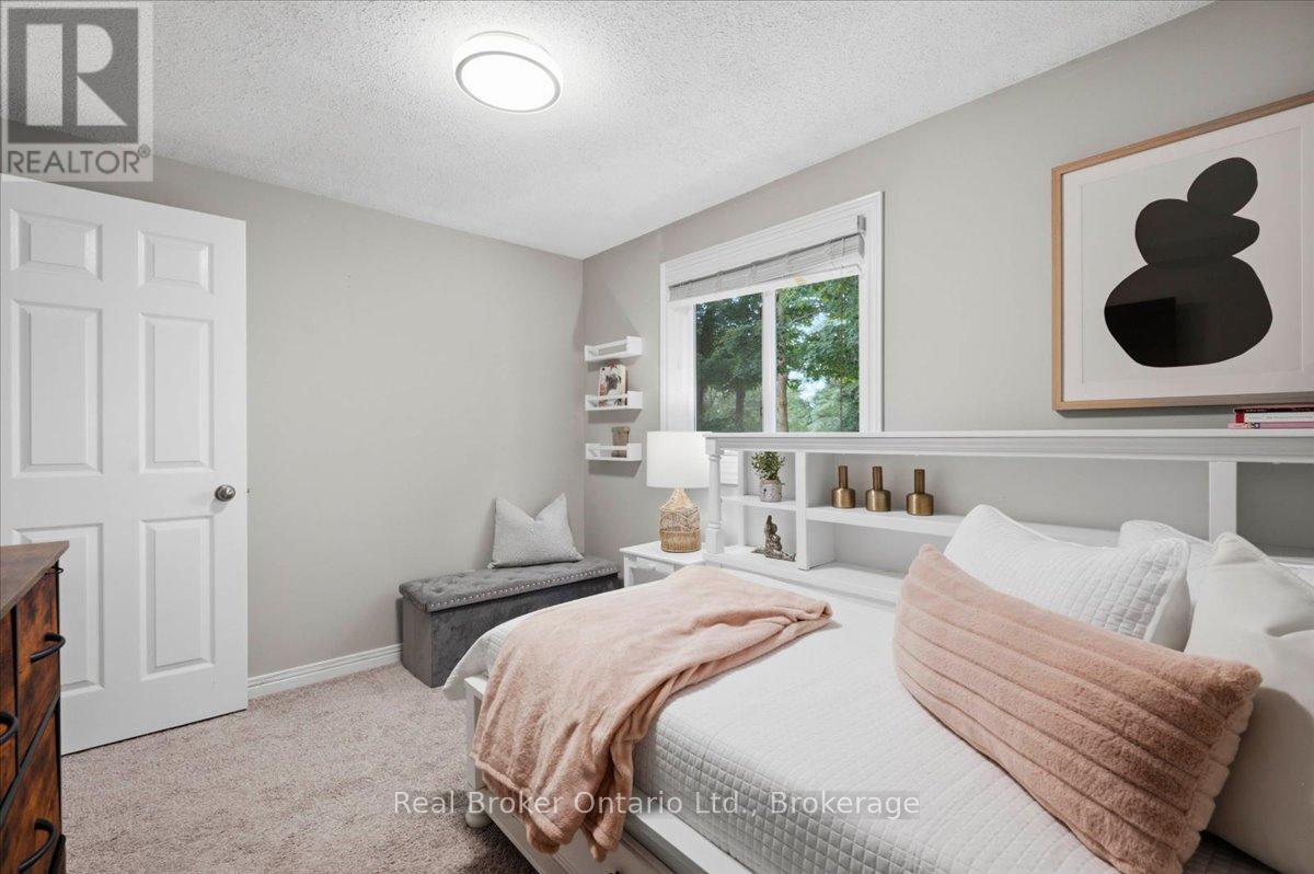 255 WEST ACRES DRIVE - Image 31