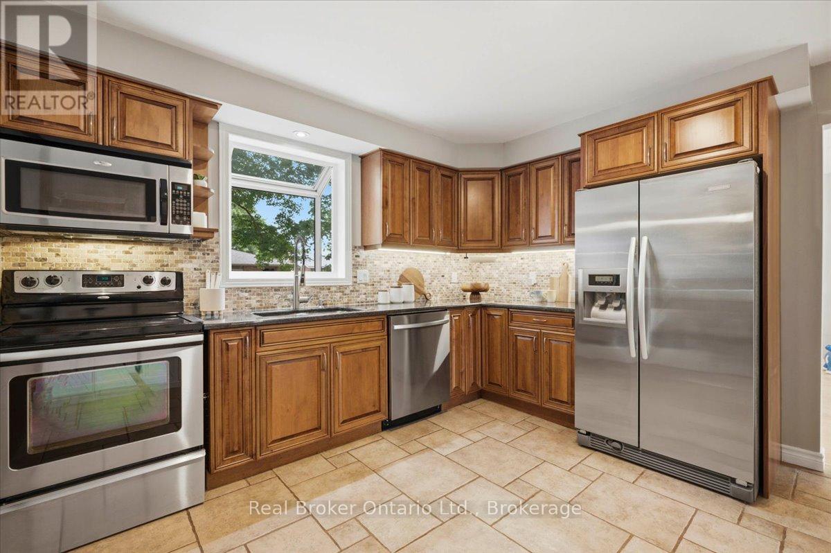 255 WEST ACRES DRIVE - Image 6