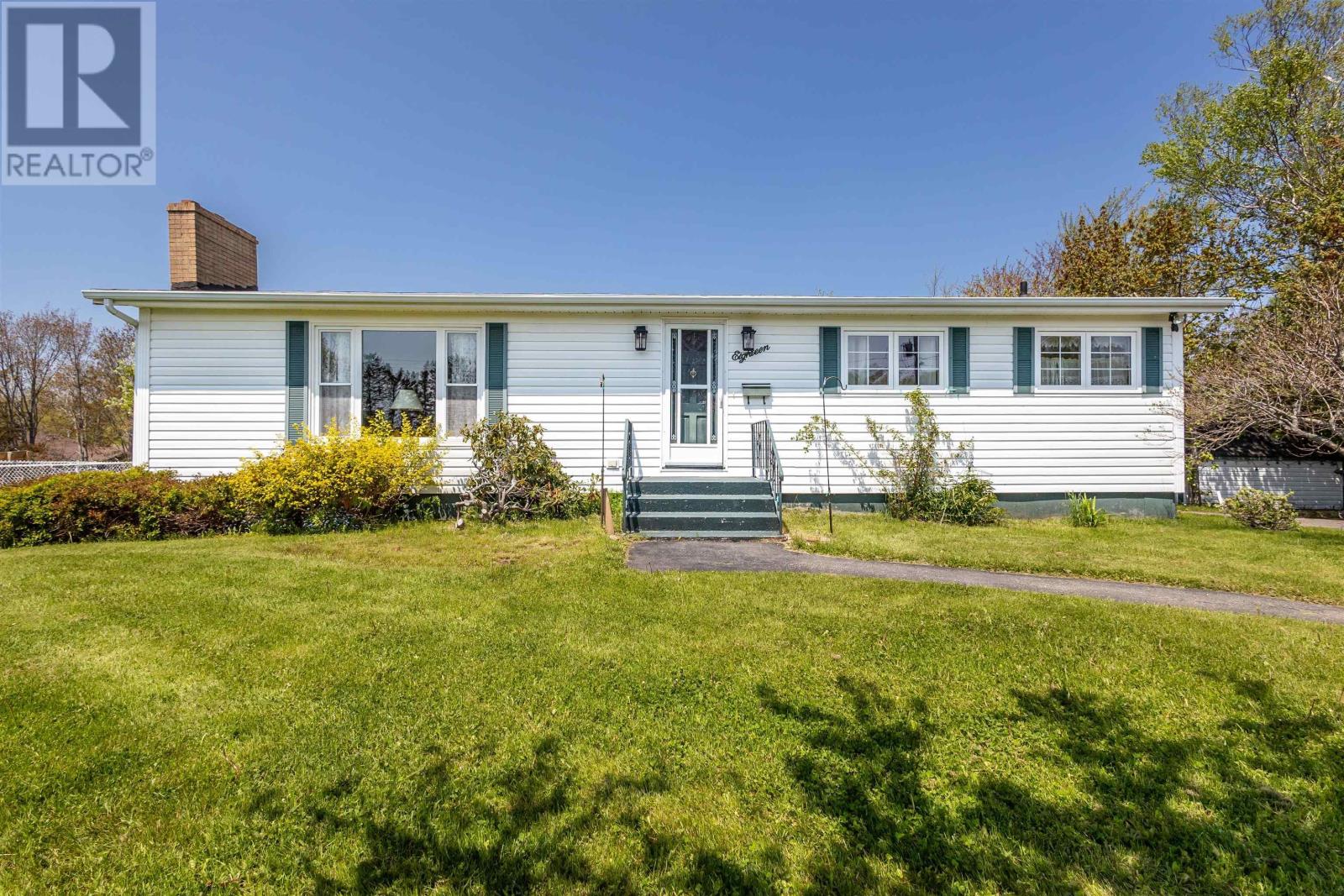 18 MacNamara Avenue