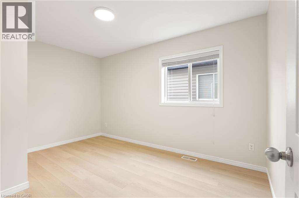 680 BLAIR CREEK Drive - Image 32