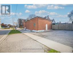 168 Bloor Street W, Oshawa, ON L1J1P7 Photo 8