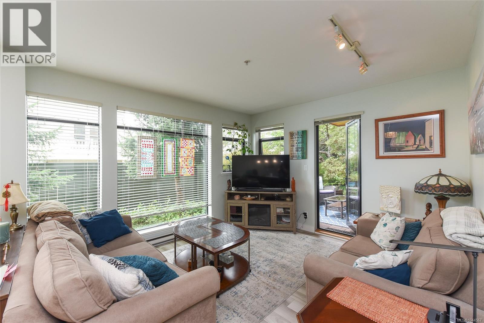 #114 2300 Mansfield Dr - Image 12