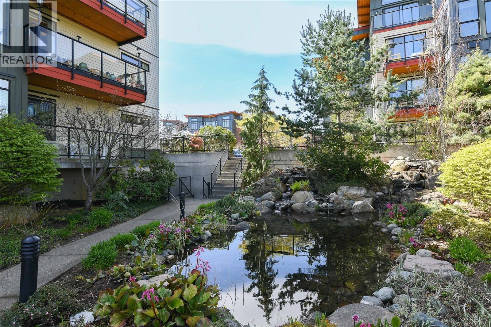 #114 2300 Mansfield Dr - Image 35