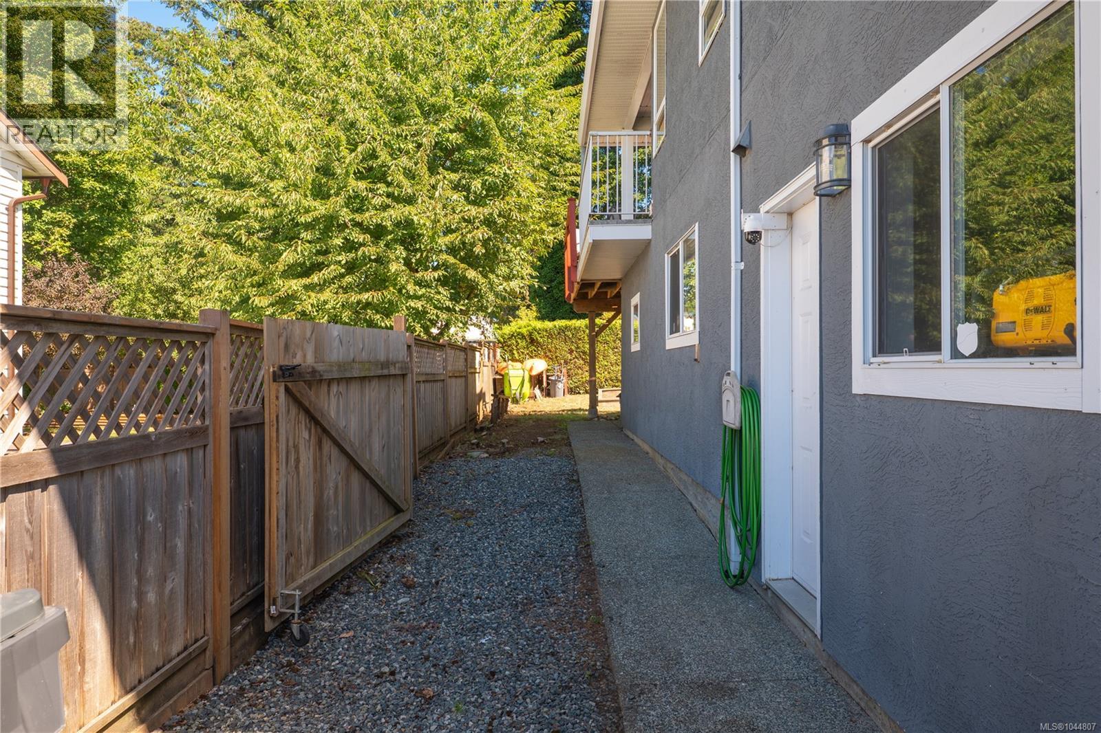 5771 Malibu Terr - Image 87