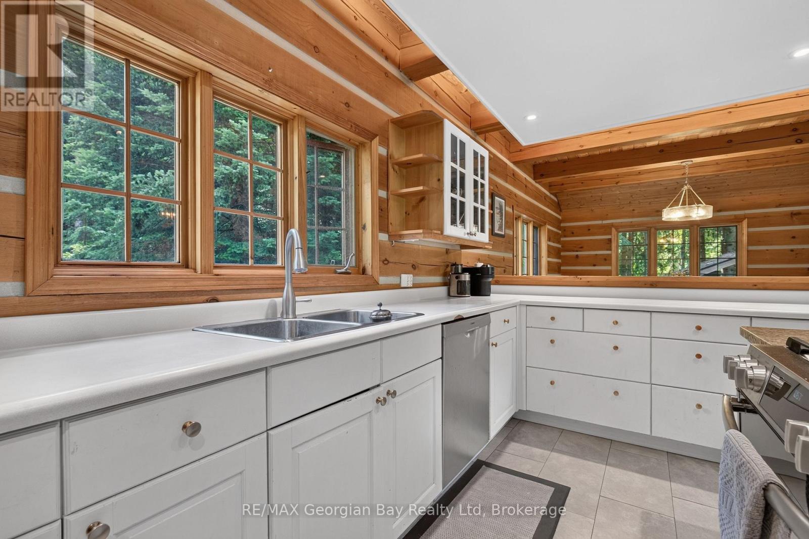 19 KINGFISHER CRESCENT - 9