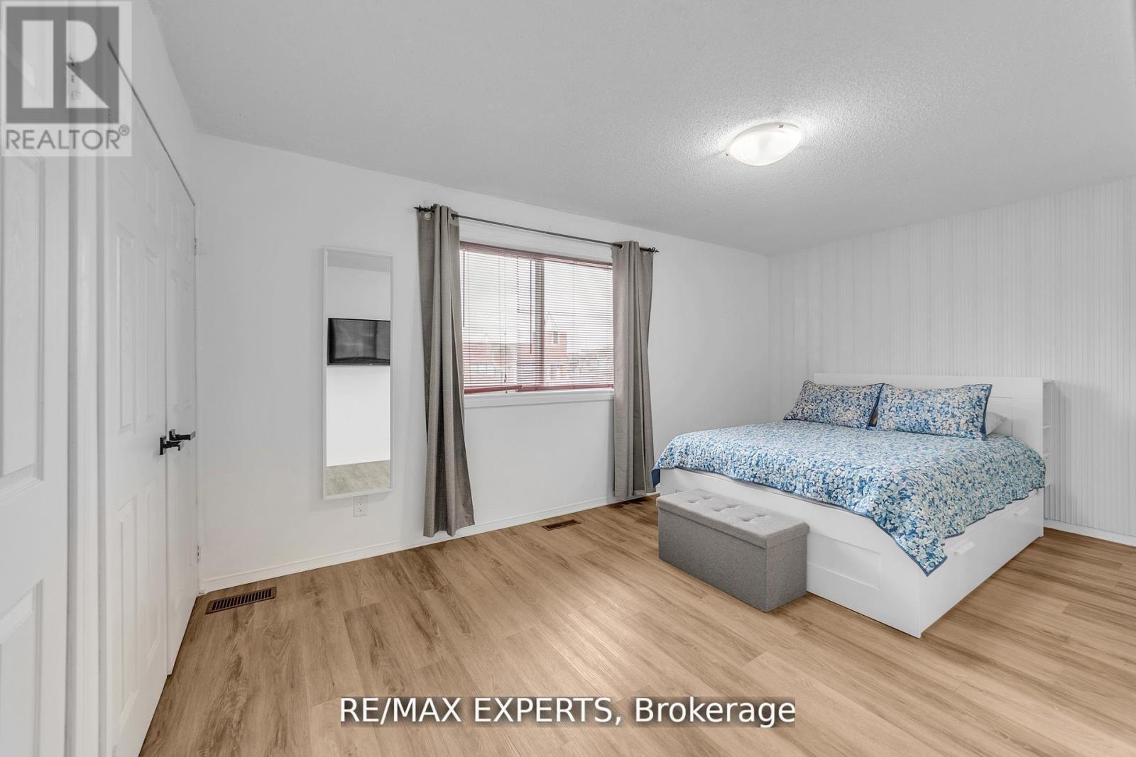 #87 35 MALTA AVENUE - 31