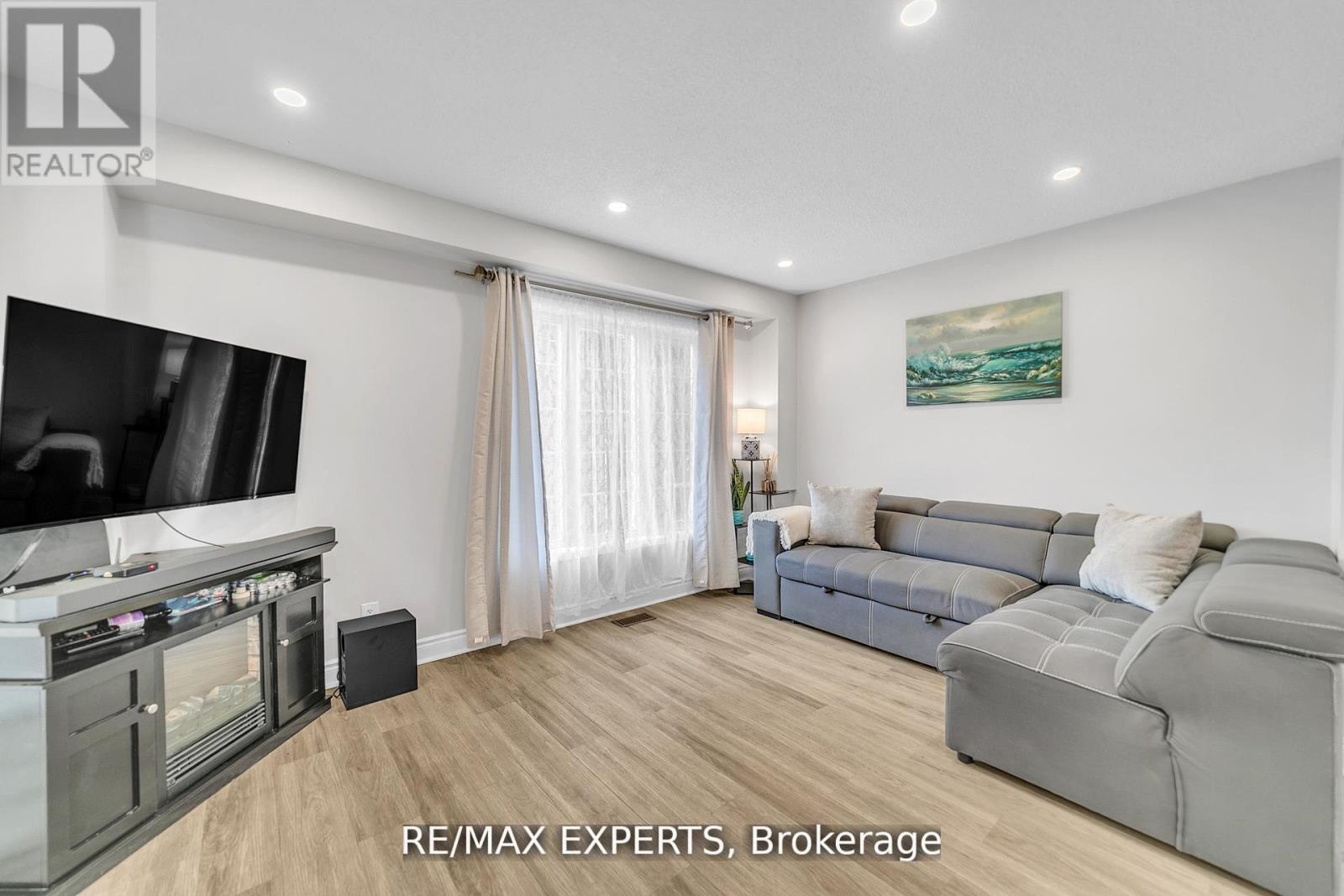 #87 35 MALTA AVENUE - 8