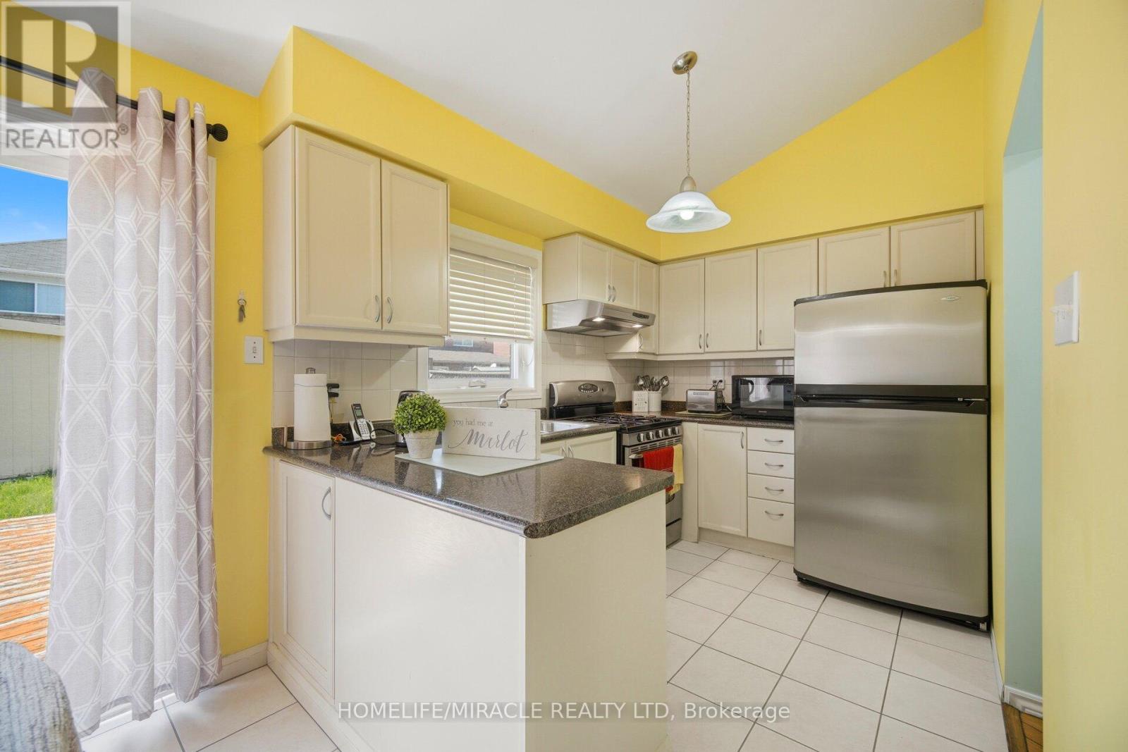 31 LARKSPUR ROAD - 14