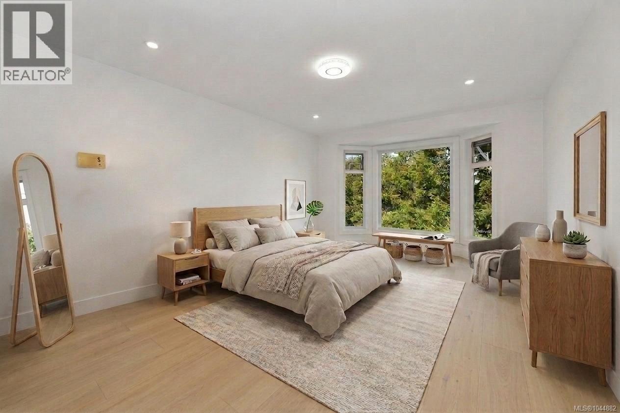 109 2829 Arbutus Road, Saanich