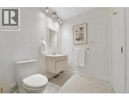 Entrance - 109 2829 Arbutus Rd, Saanich, BC V8N5X5 Photo 17