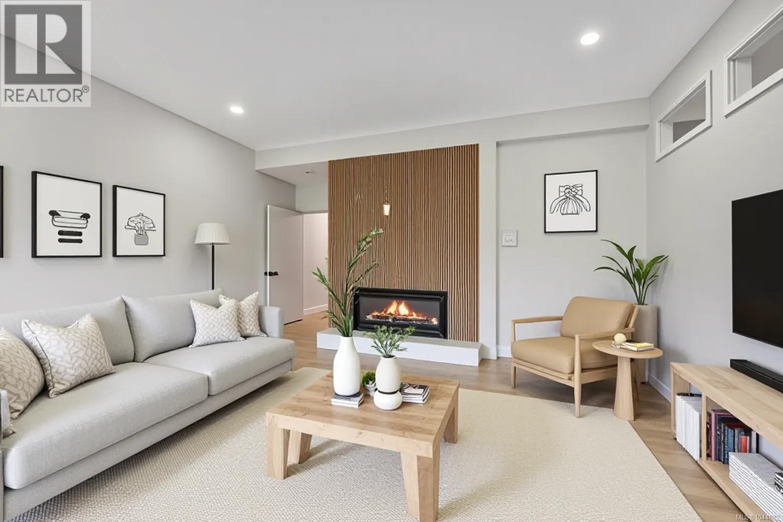 109 2829 Arbutus Road, Saanich