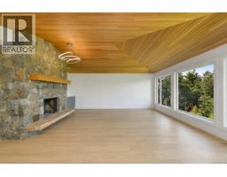 Primary Bedroom - 109 2829 Arbutus Rd, Saanich, BC V8N5X5 Photo 12