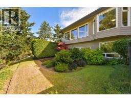 109 2829 Arbutus Rd, Saanich, BC V8N5X5 Photo 30