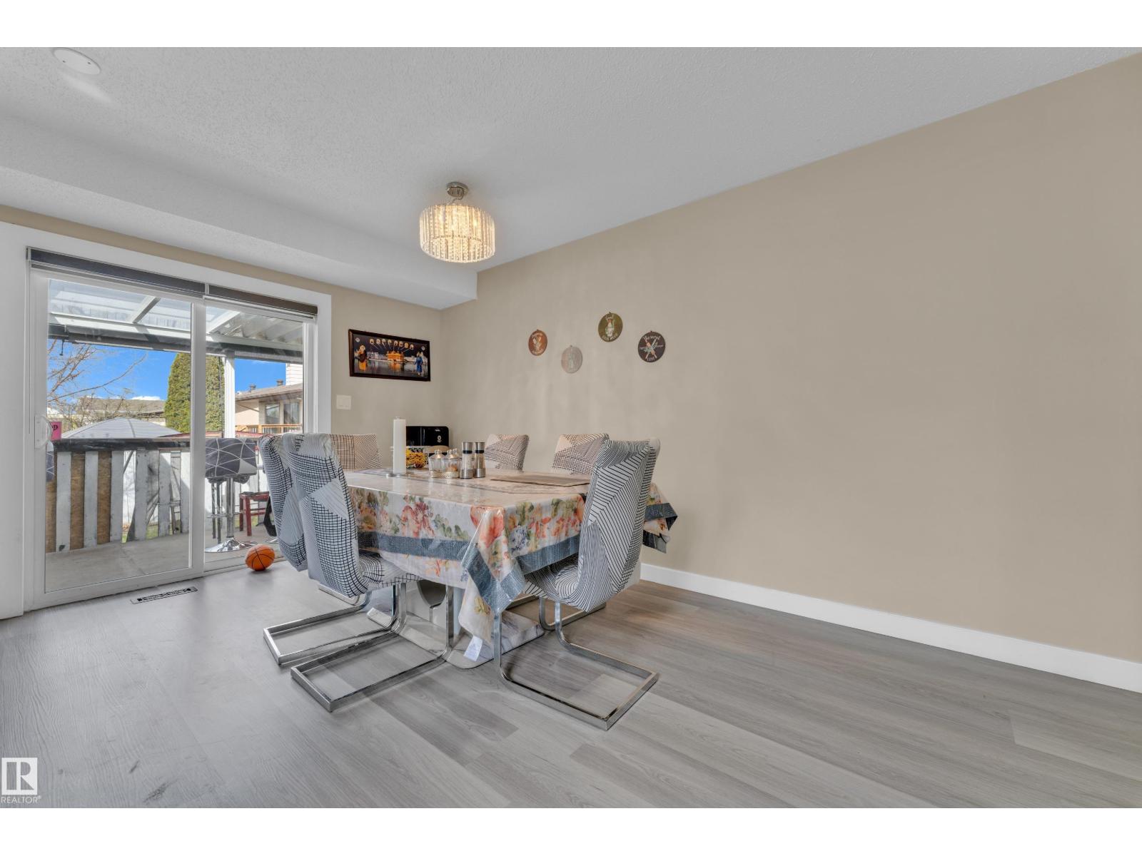 2416 35 ST NW - Image 11