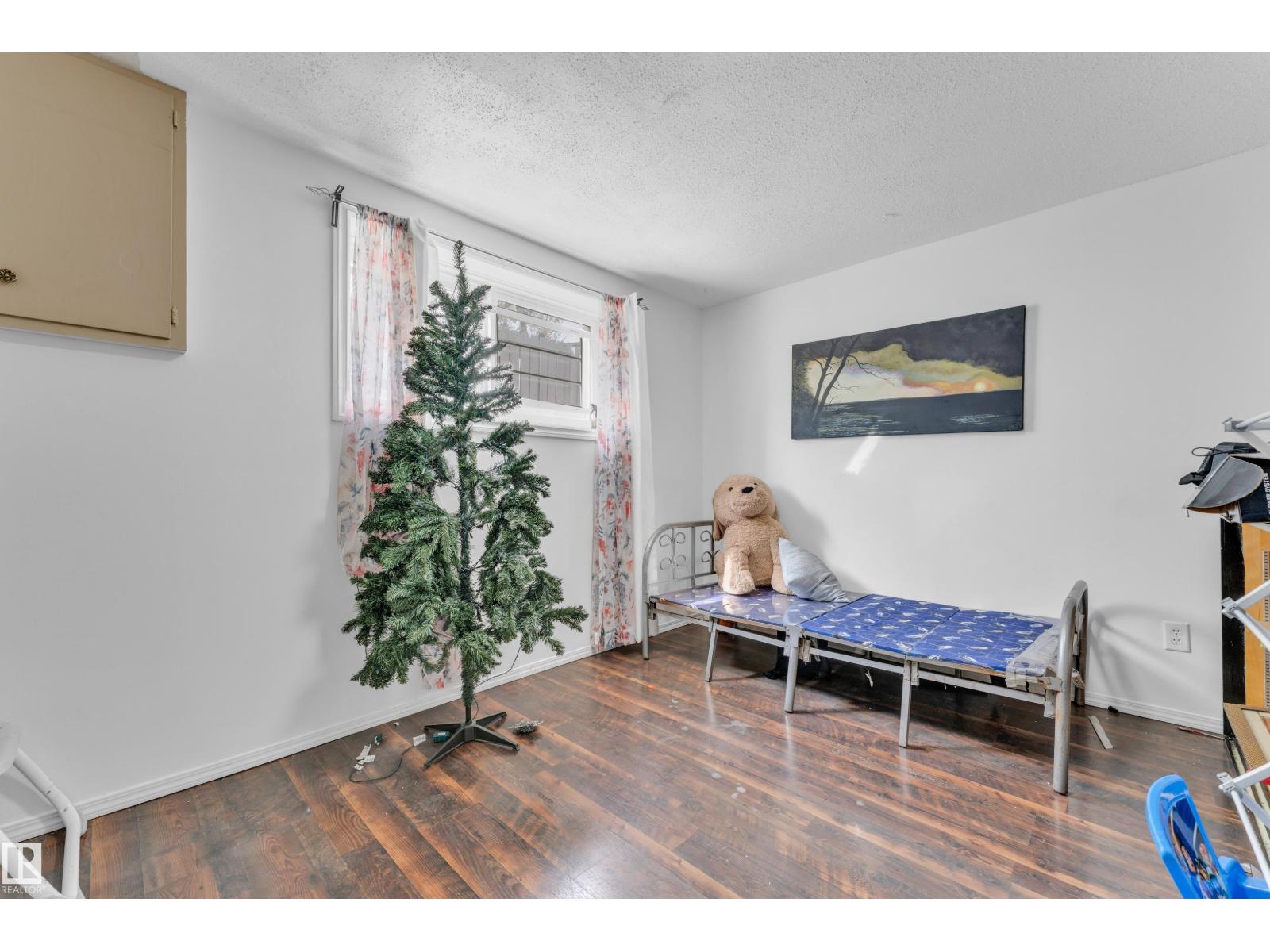 2416 35 ST NW - 26