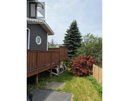 226 Mundy Pond Road thumbnail 3