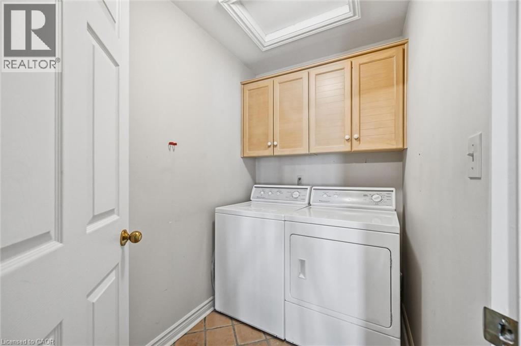 #4 1095 SKYVIEW Drive - Image 10