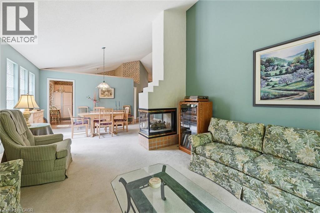 #4 1095 SKYVIEW Drive - 23