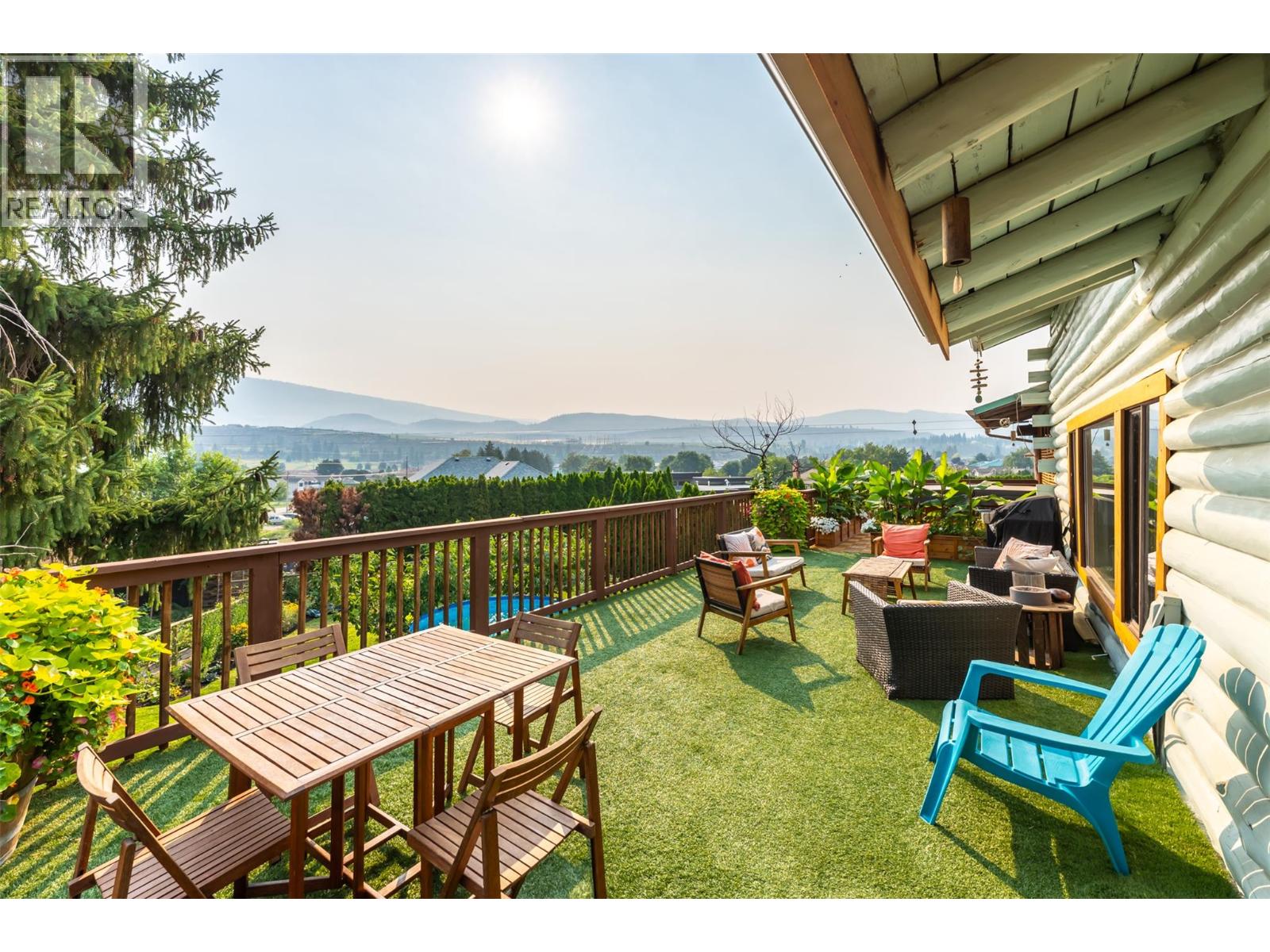 538 Lakeview Place, Oliver