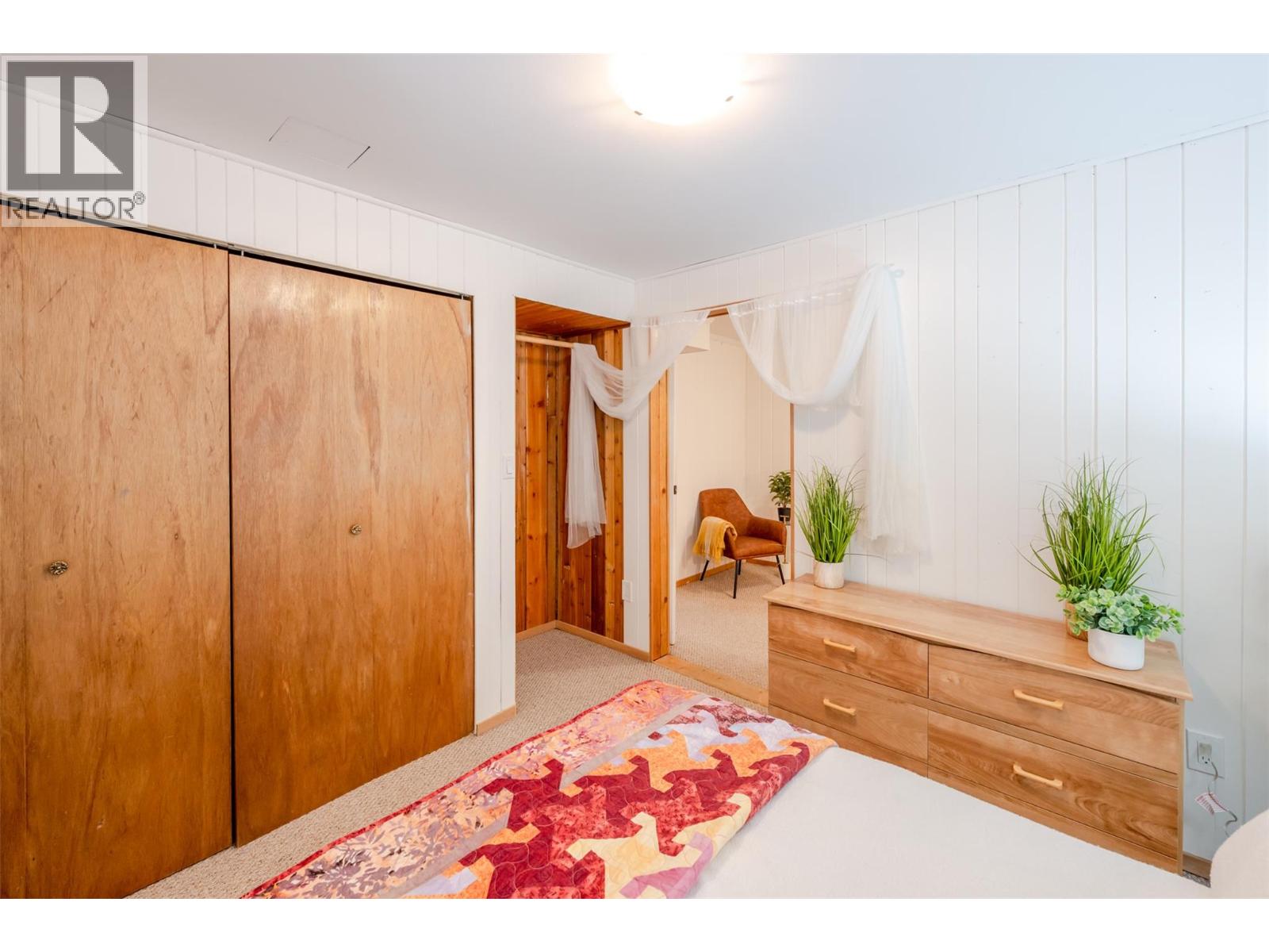 538 Lakeview Place, Oliver
