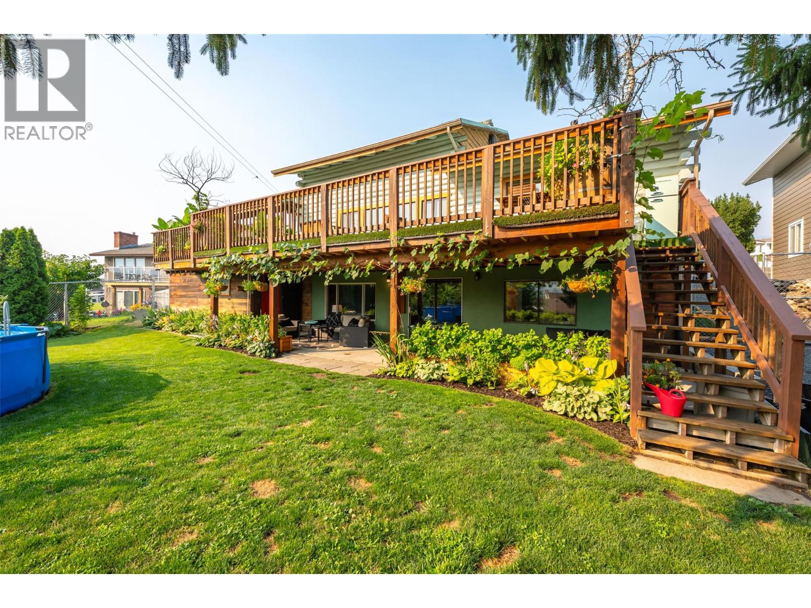 538 Lakeview Place, Oliver