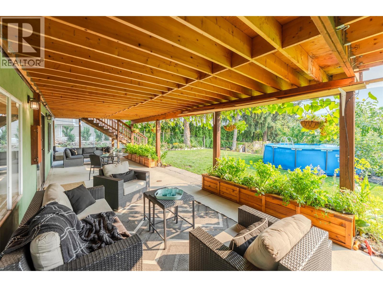 538 Lakeview Place, Oliver