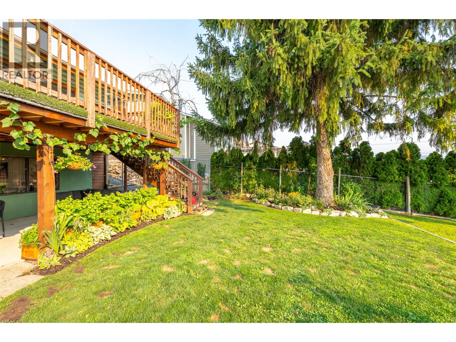 538 Lakeview Place, Oliver
