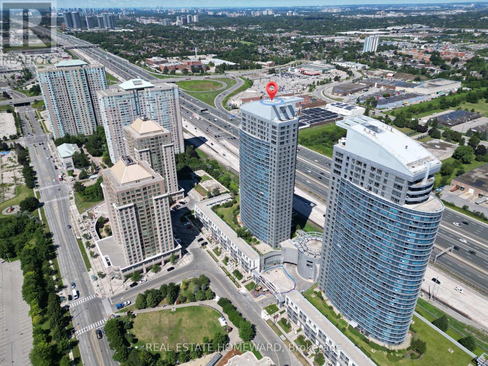 2615 - 36 LEE CENTRE DRIVE