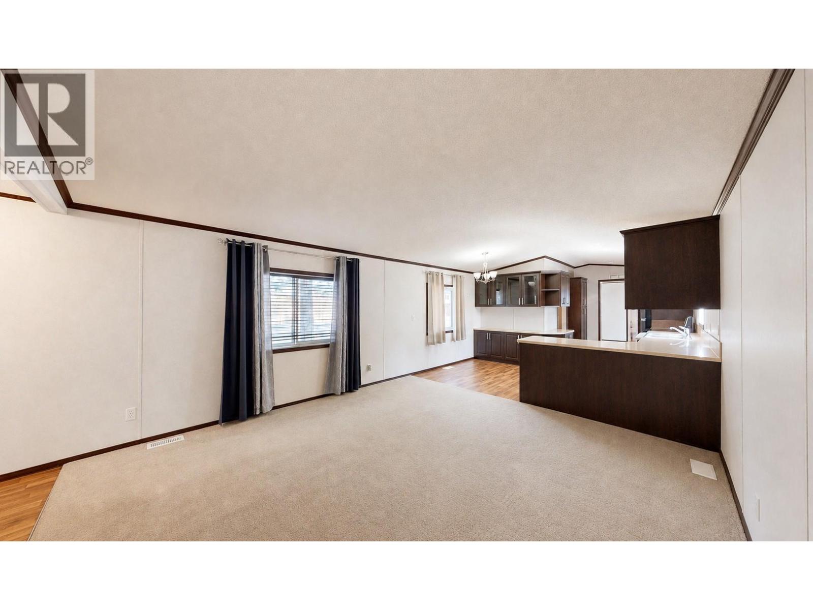 45 Dawson Crescent - 3