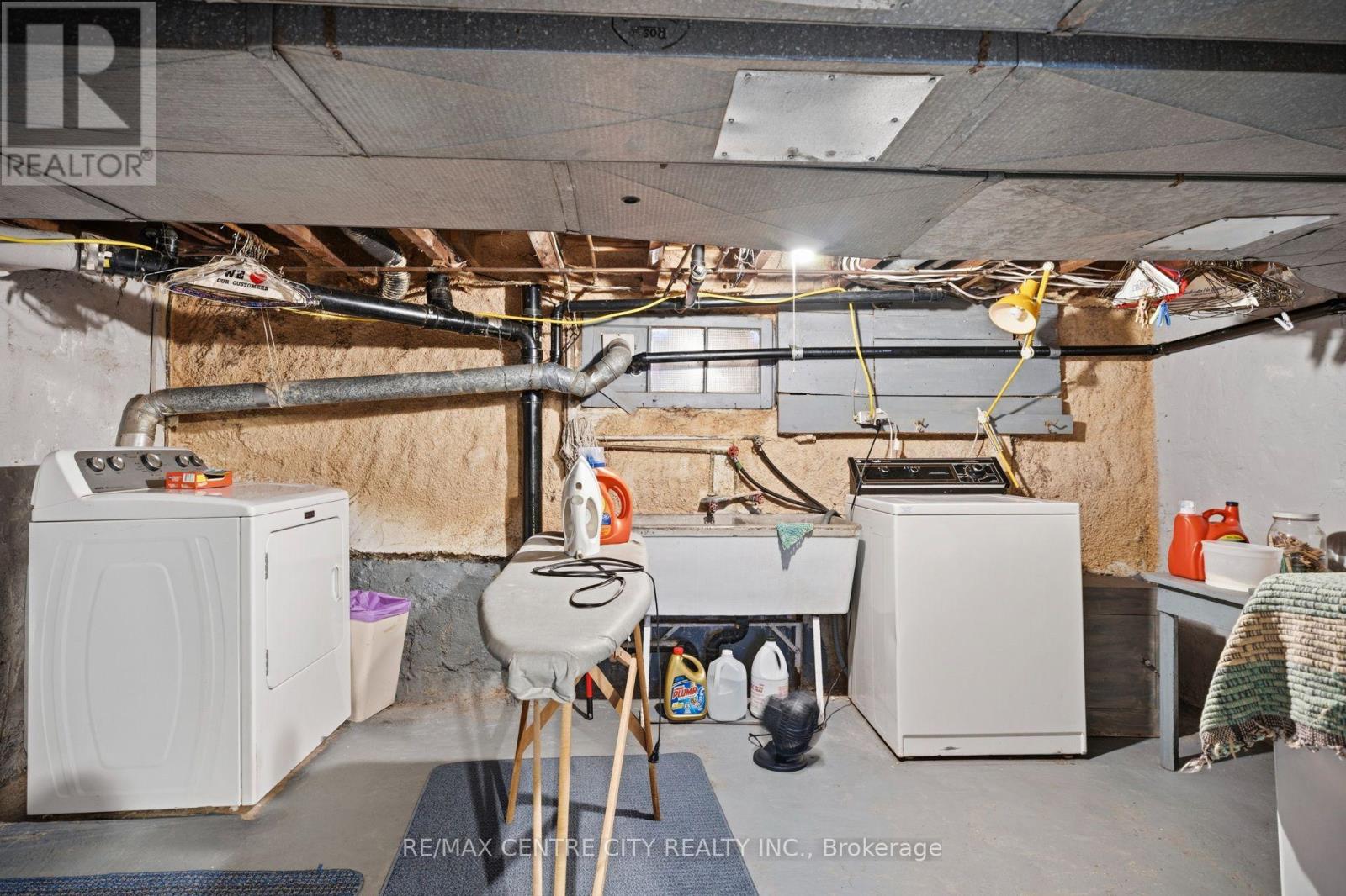 64 LINWOOD STREET - 24