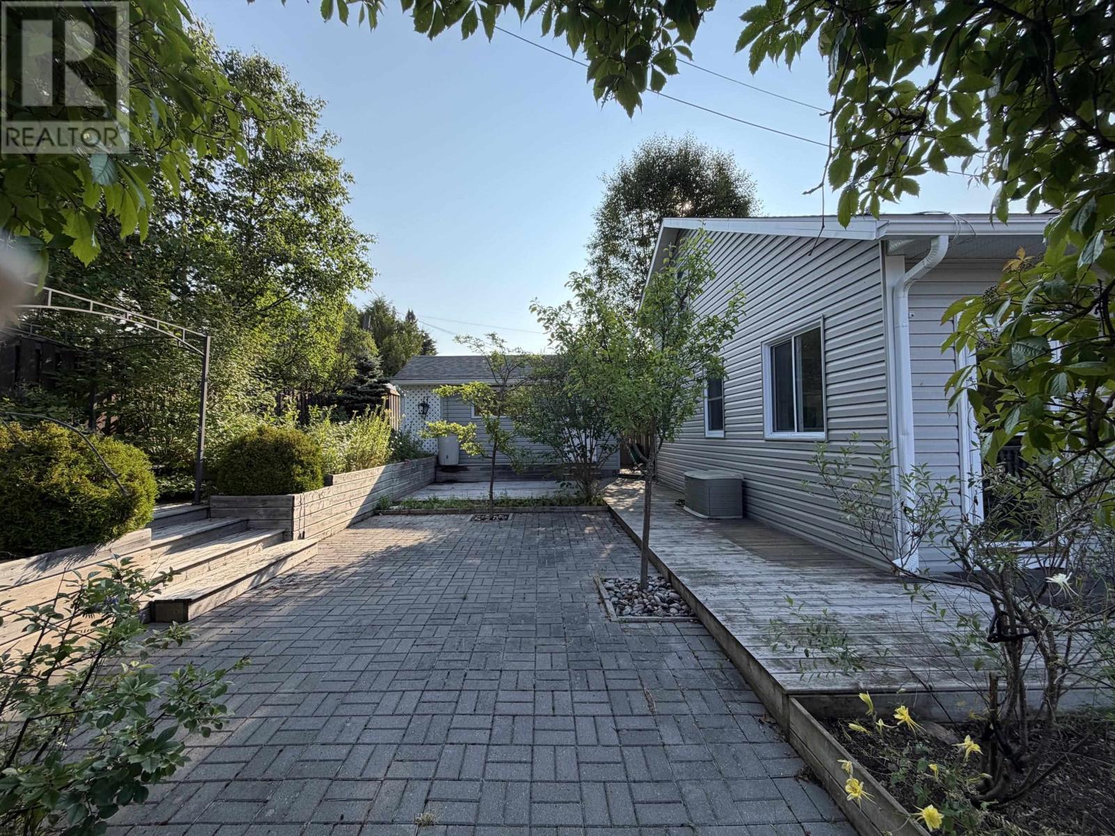 23 Lakeview DR - 39