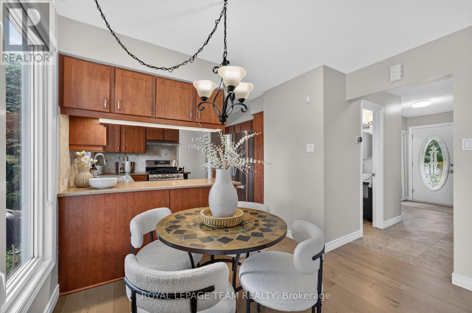 71 CHIMO DRIVE - 21