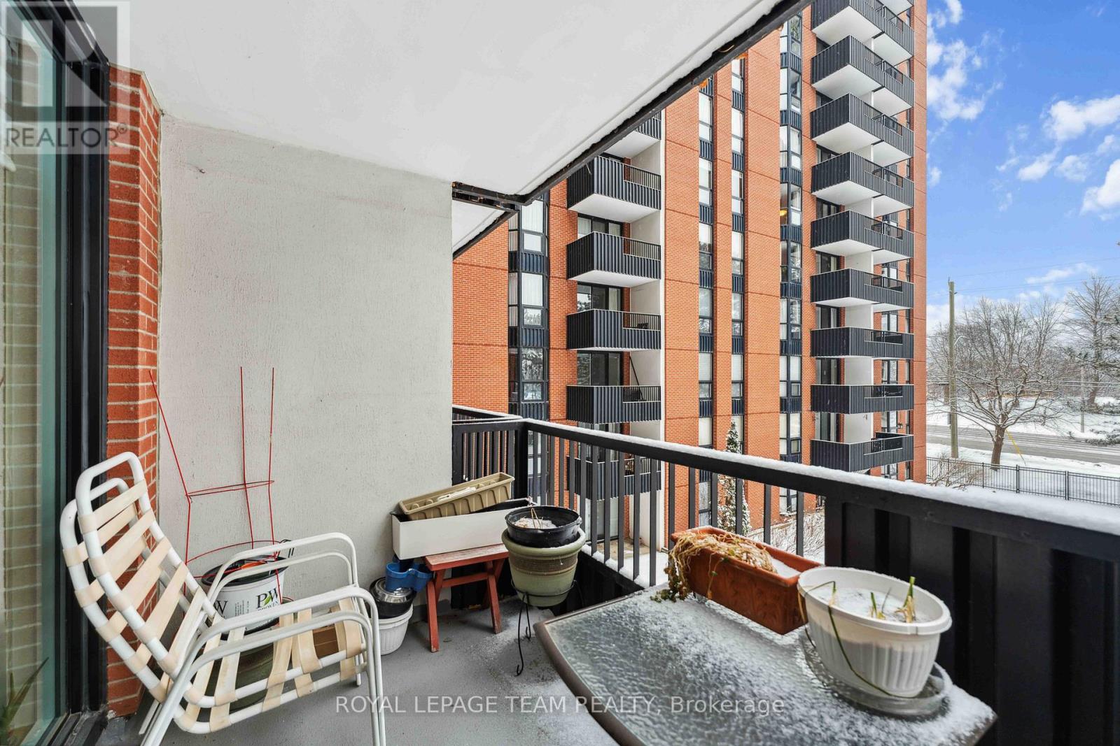 2 Bed, 1 Bath Apartment for Rent in Ottawa – 306 – 2951 RIVERSIDE DRIVE, Ottawa – MLS# X13633672 - Image 20