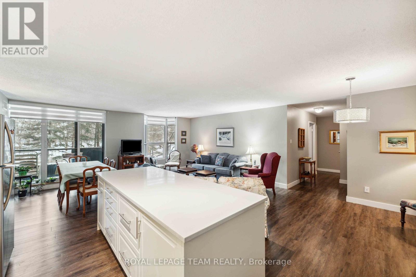 2 Bed, 1 Bath Apartment for Rent in Ottawa – 306 – 2951 RIVERSIDE DRIVE, Ottawa – MLS# X13633672 - Image 8