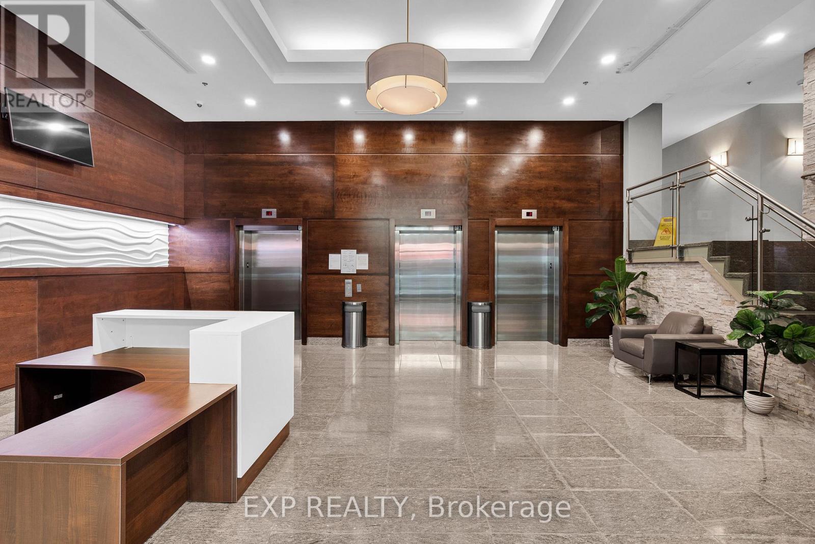 #612 238 BESSERER STREET - 19